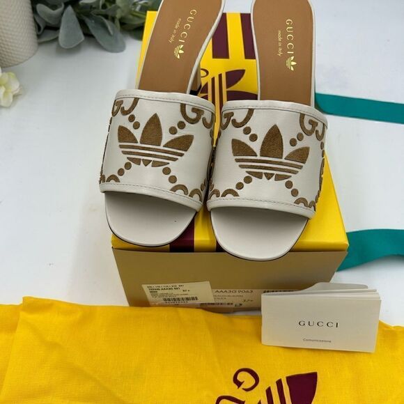GUCCI x Adidas Supreme GG Logo Black White Slides 6.5 US ~ 6  Women’s Gucci X Adidas, slide sandals, size 37.5  made in Italy